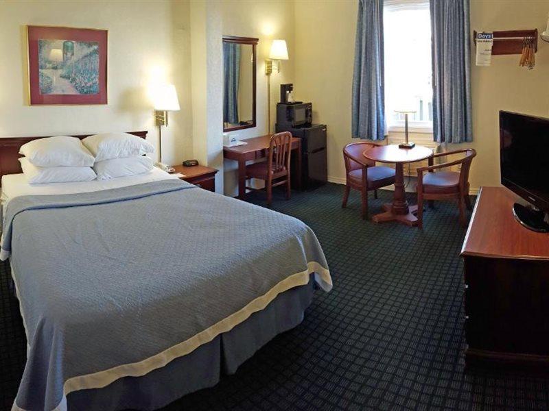 Days Inn By Wyndham Kill Devil Hills Oceanfront - Wilbur Kültér fotó
