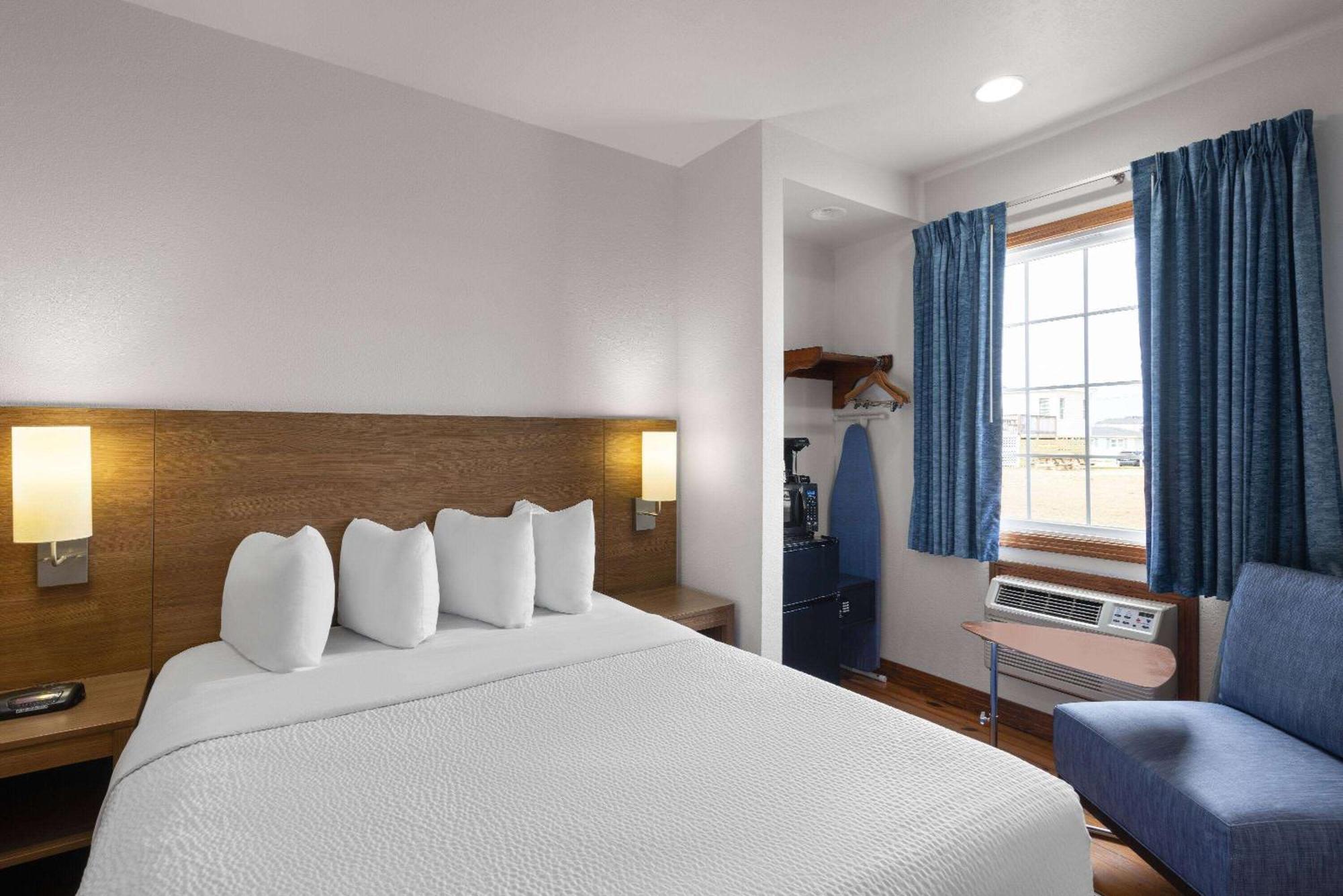 Days Inn By Wyndham Kill Devil Hills Oceanfront - Wilbur Kültér fotó