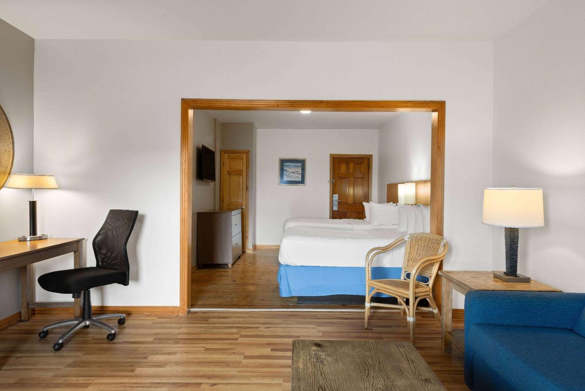 Days Inn By Wyndham Kill Devil Hills Oceanfront - Wilbur Kültér fotó