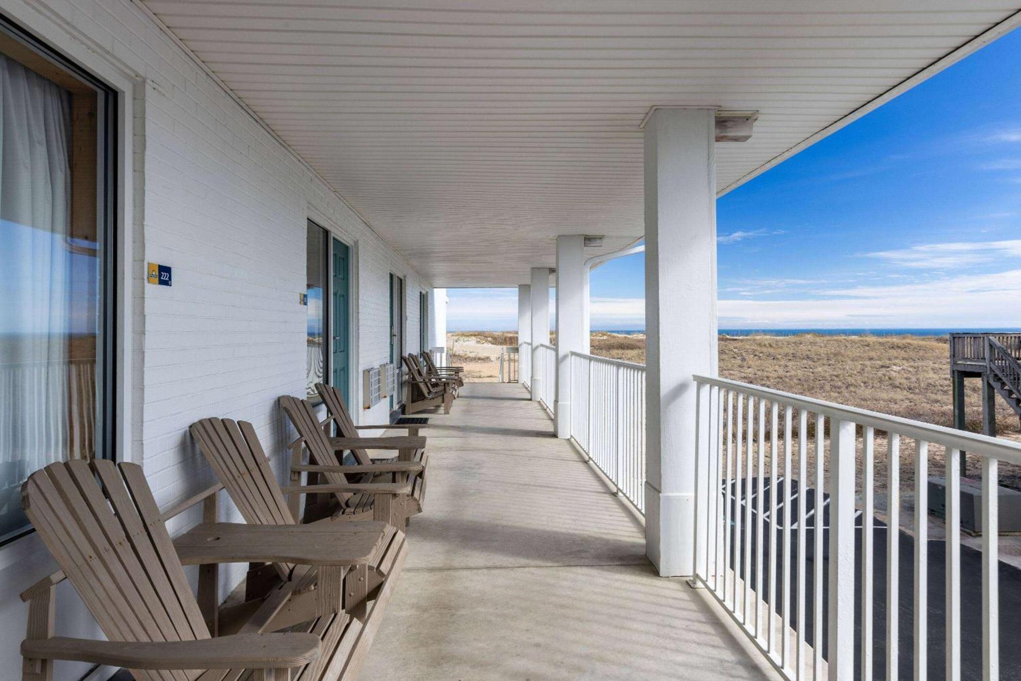 Days Inn By Wyndham Kill Devil Hills Oceanfront - Wilbur Kültér fotó