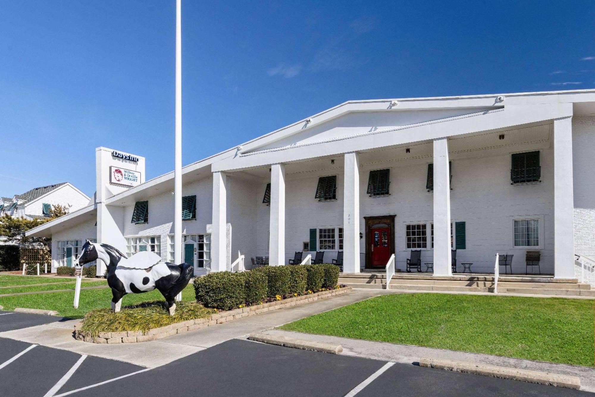 Days Inn By Wyndham Kill Devil Hills Oceanfront - Wilbur Kültér fotó