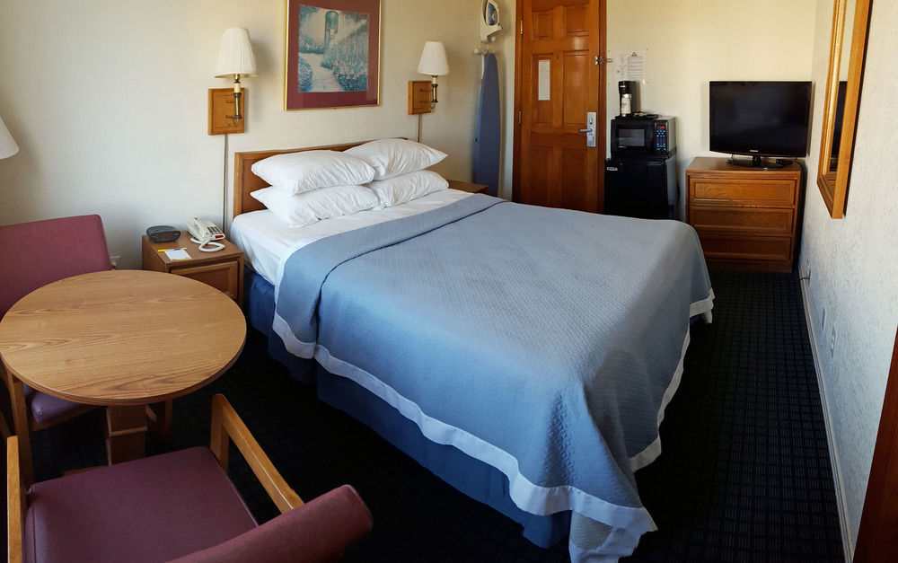 Days Inn By Wyndham Kill Devil Hills Oceanfront - Wilbur Kültér fotó