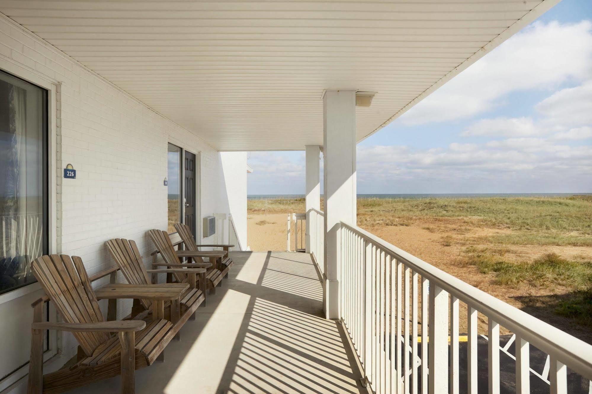Days Inn By Wyndham Kill Devil Hills Oceanfront - Wilbur Kültér fotó