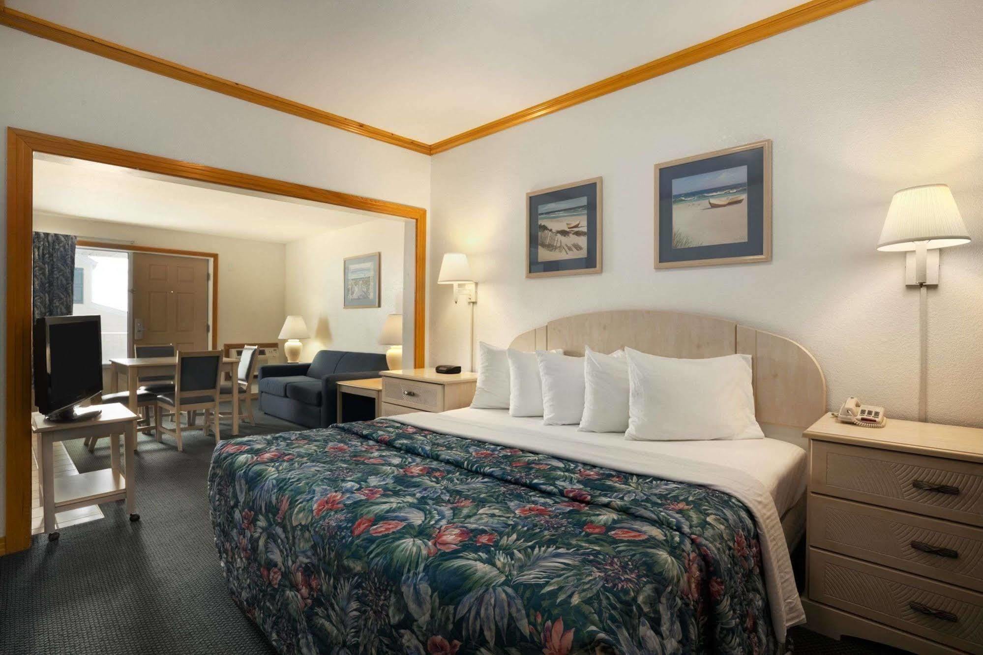 Days Inn By Wyndham Kill Devil Hills Oceanfront - Wilbur Kültér fotó